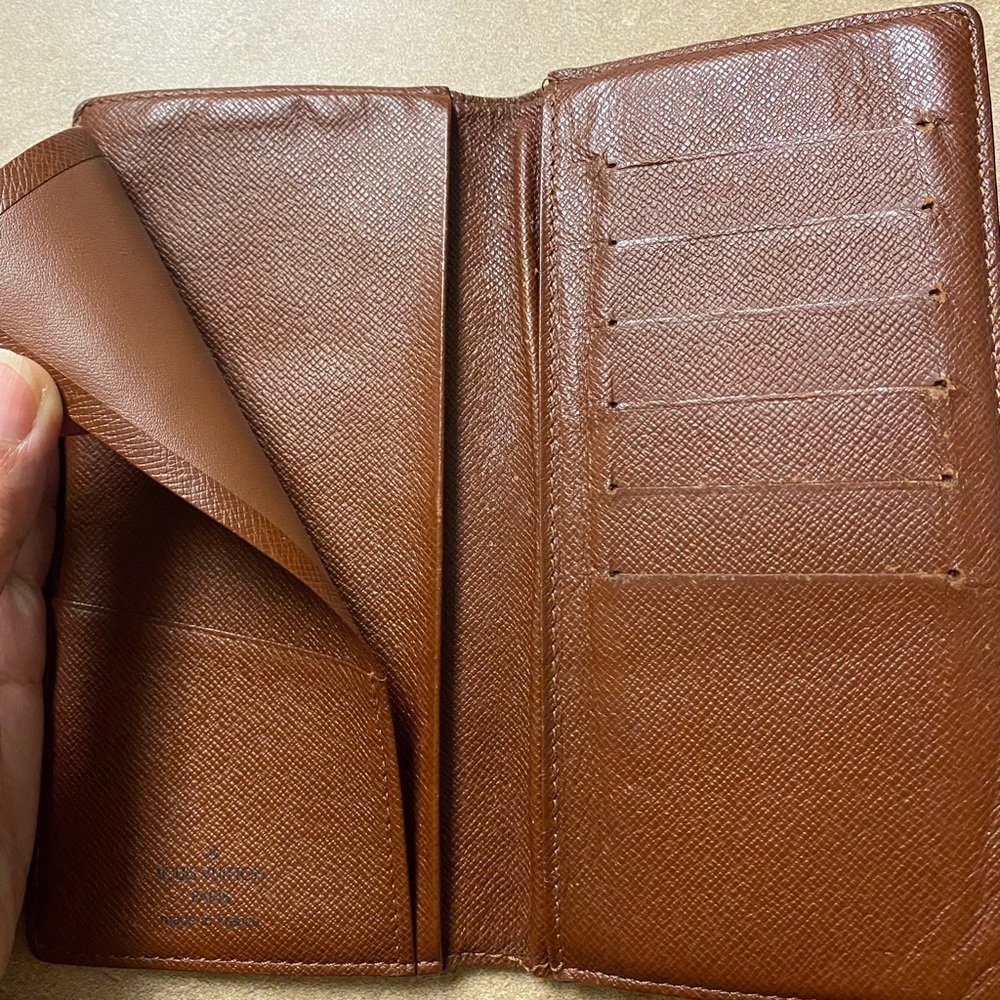 Louis Vuitton Monogram Wallet - Picture 3 of 5